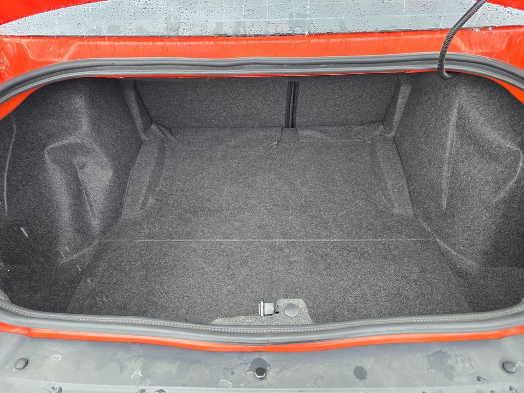 Used 2020 Dodge Challenger SXT image 6