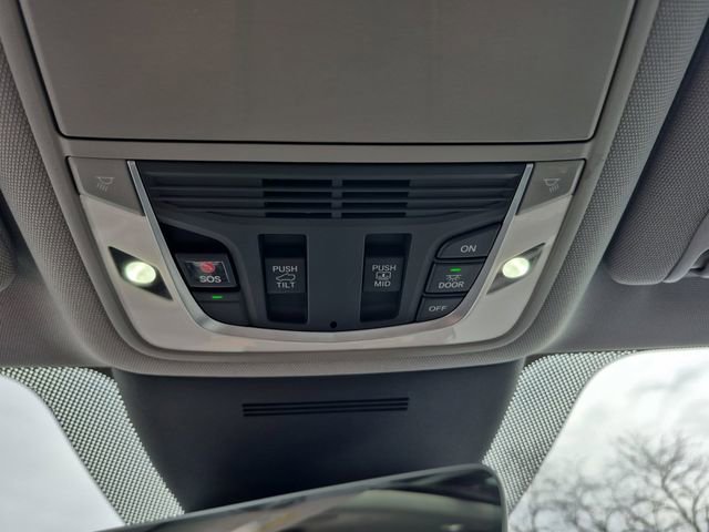 Used 2025 Acura MDX w/ Advance Package image 28