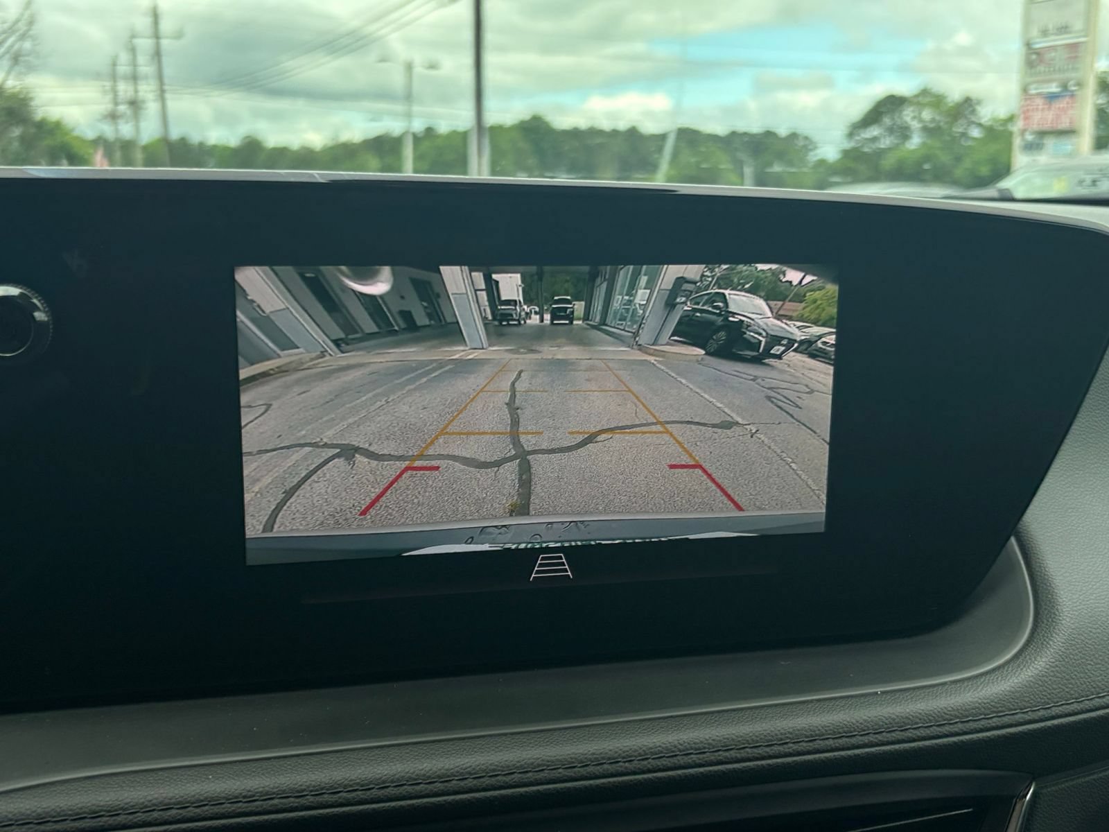 Used 2025 Buick Encore GX Preferred FWD image 23
