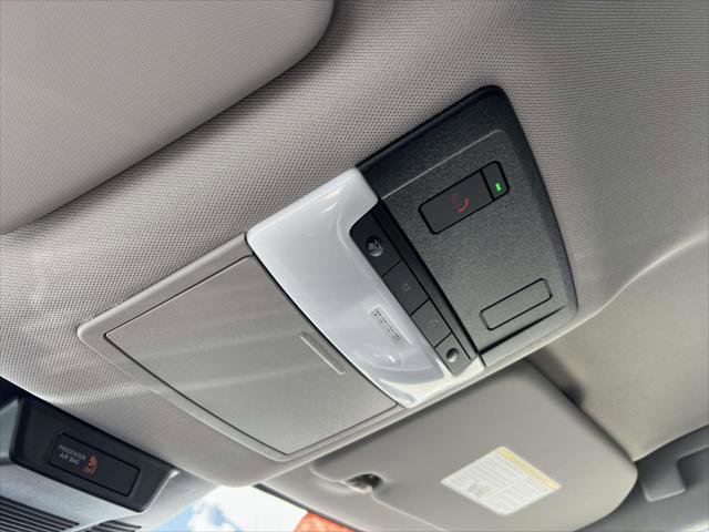 Used 2023 Nissan Rogue SV image 31