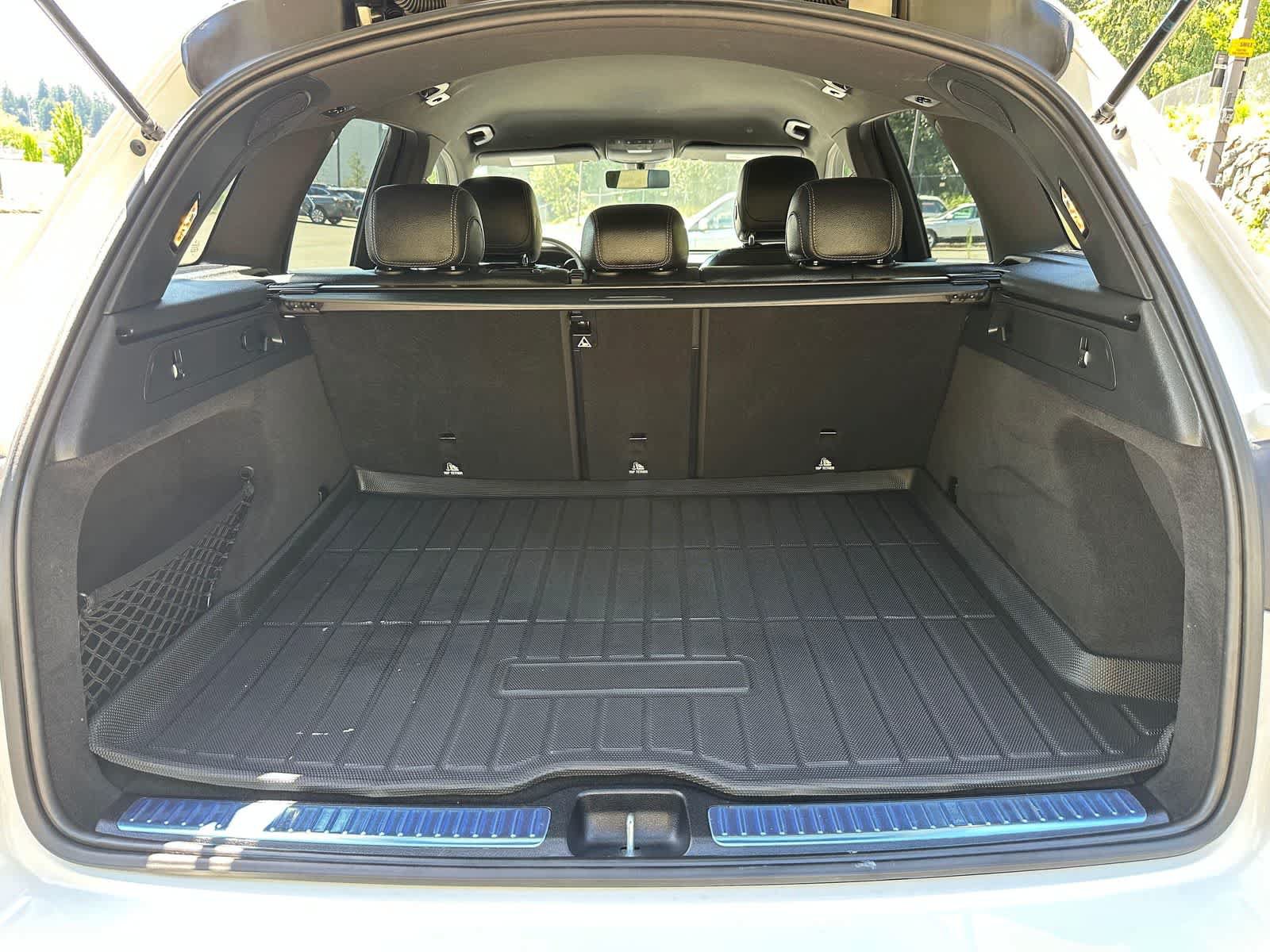 Used 2021 Mercedes-Benz GLC 300 4MATIC image 29
