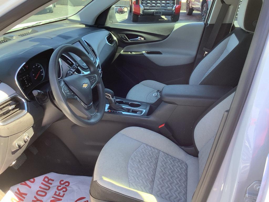 Used 2023 Chevrolet Equinox LS image 10