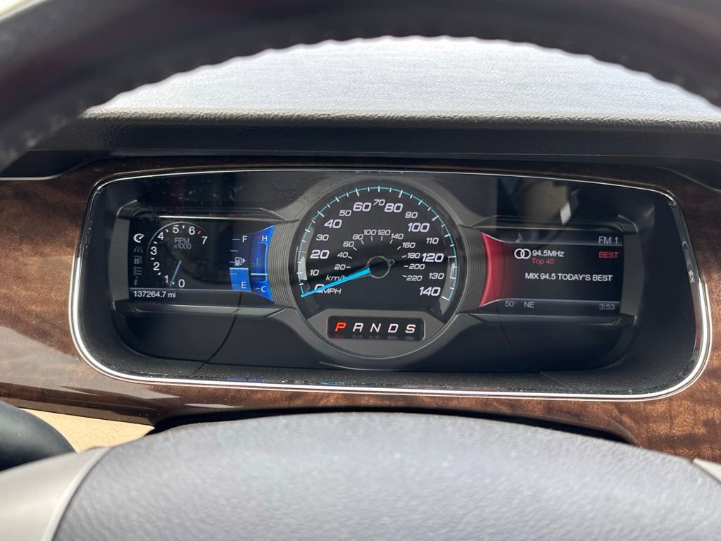 Used 2013 Ford Taurus Limited image 25