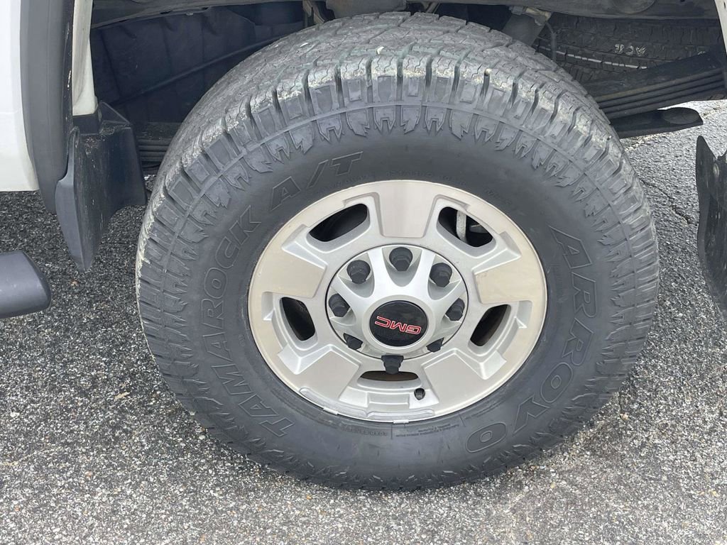Used 2015 GMC Sierra 2500 2WD Double Cab w/ Sierra Convenience Package image 9