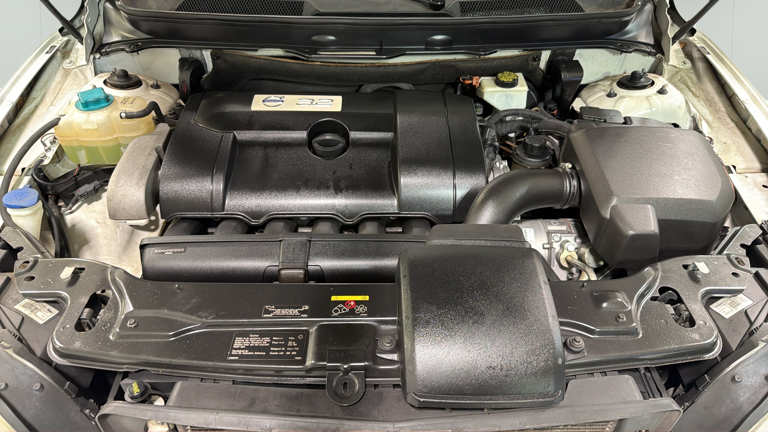 Used 2013 Volvo XC90 3.2 FWD image 26