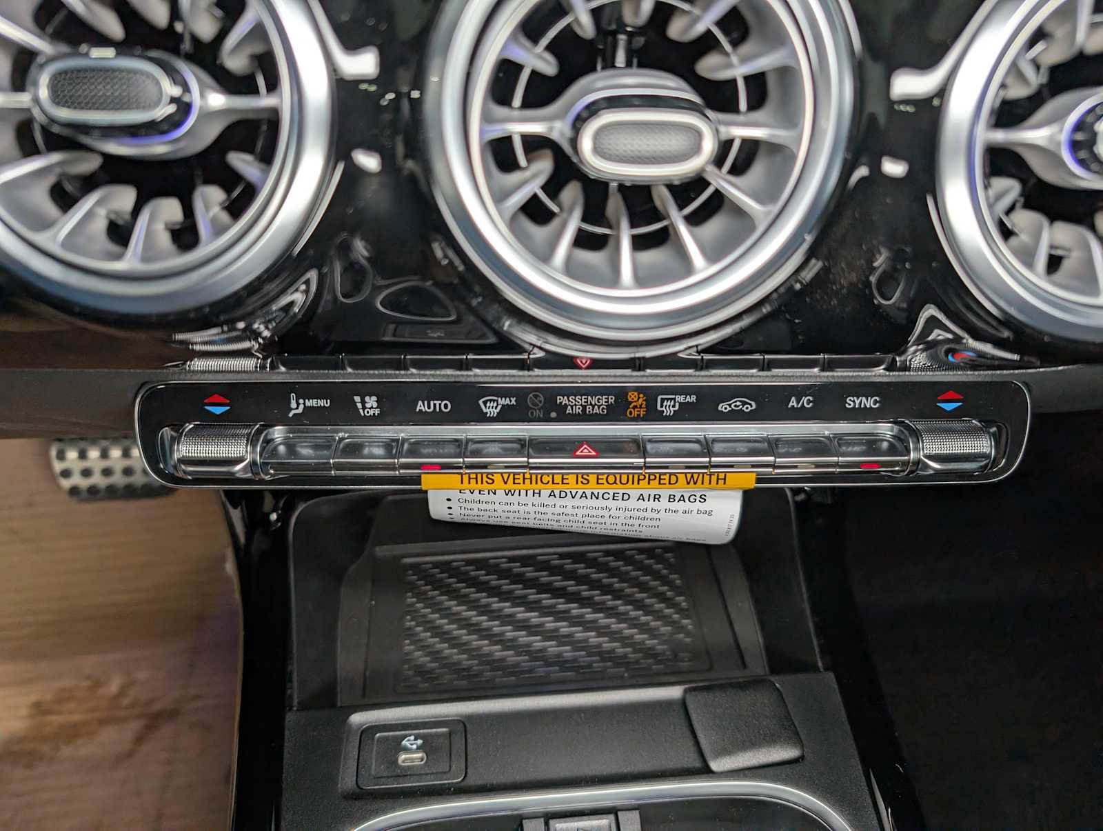 New 2025 Mercedes-Benz CLA 250 4MATIC image 29