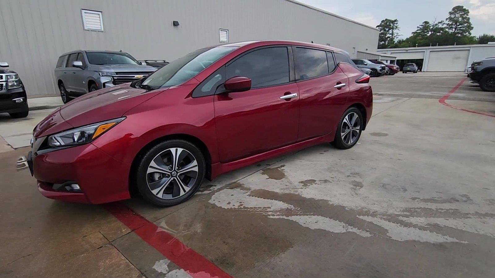 Used 2022 Nissan Leaf SV FWD image 8