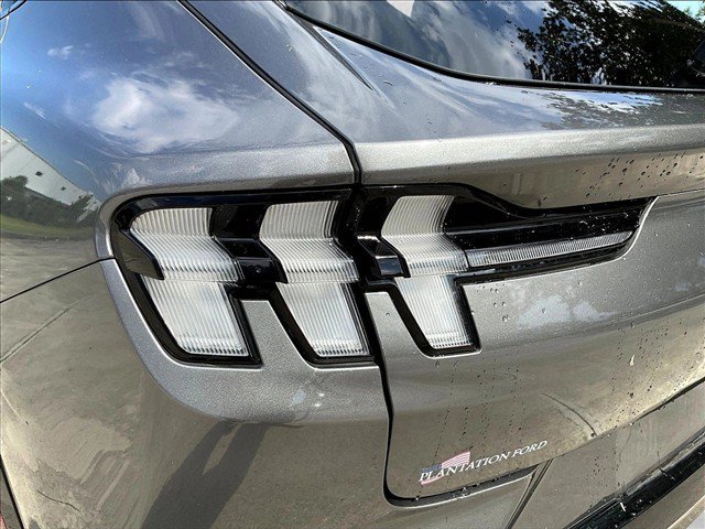 Used 2023 Ford Mustang Mach-E Premium RWD image 28