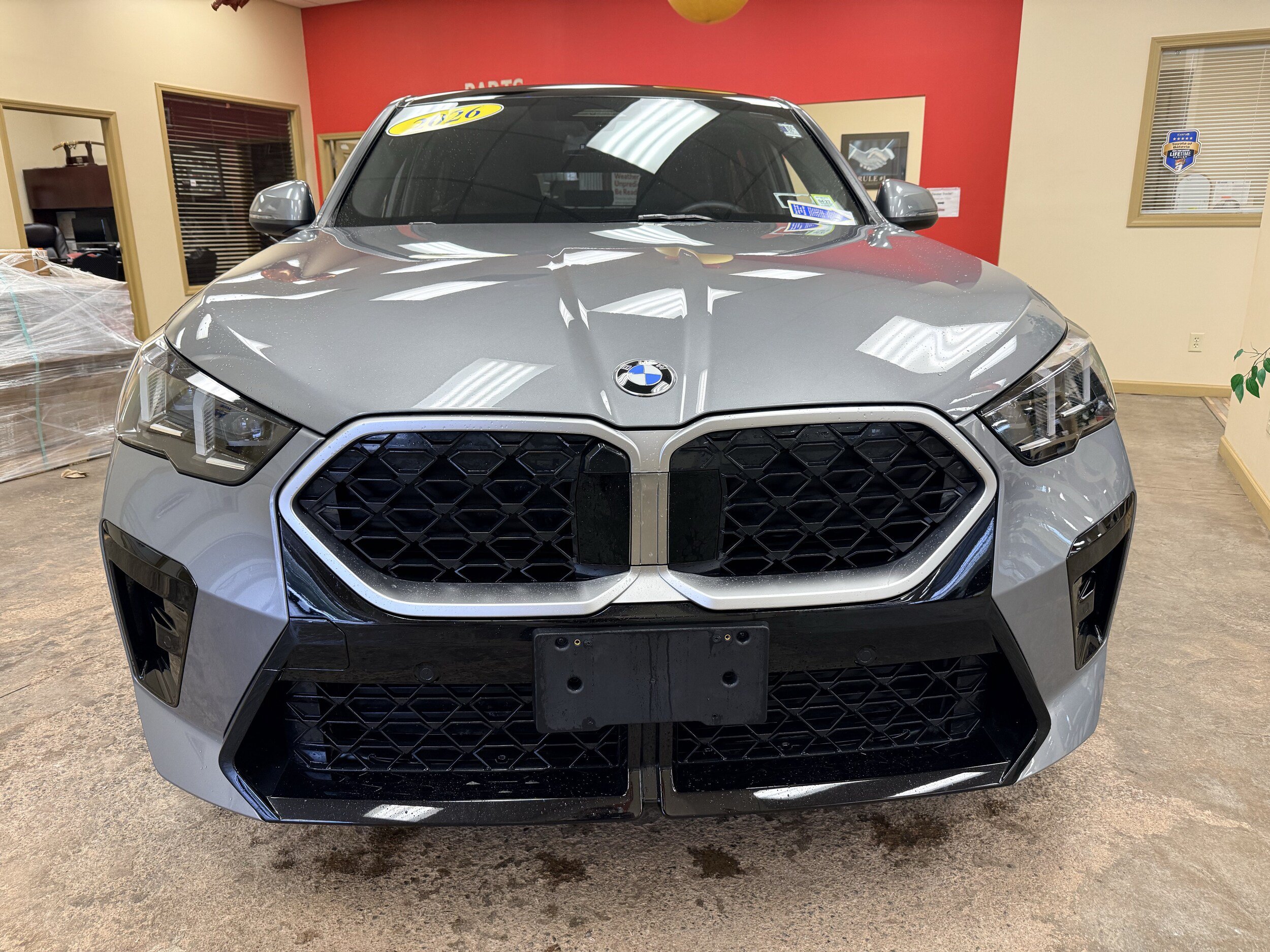 Used 2026 BMW X2 xDrive28i w/ M Sport Package AWD/4WD image 2