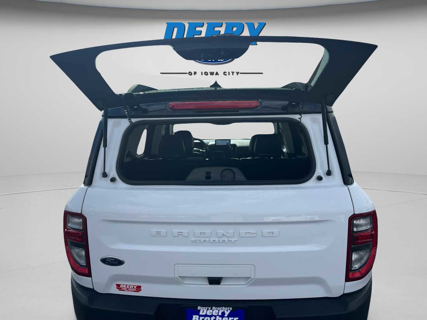 Used 2024 Ford Bronco Sport Outer Banks w/ Tech Package image 18