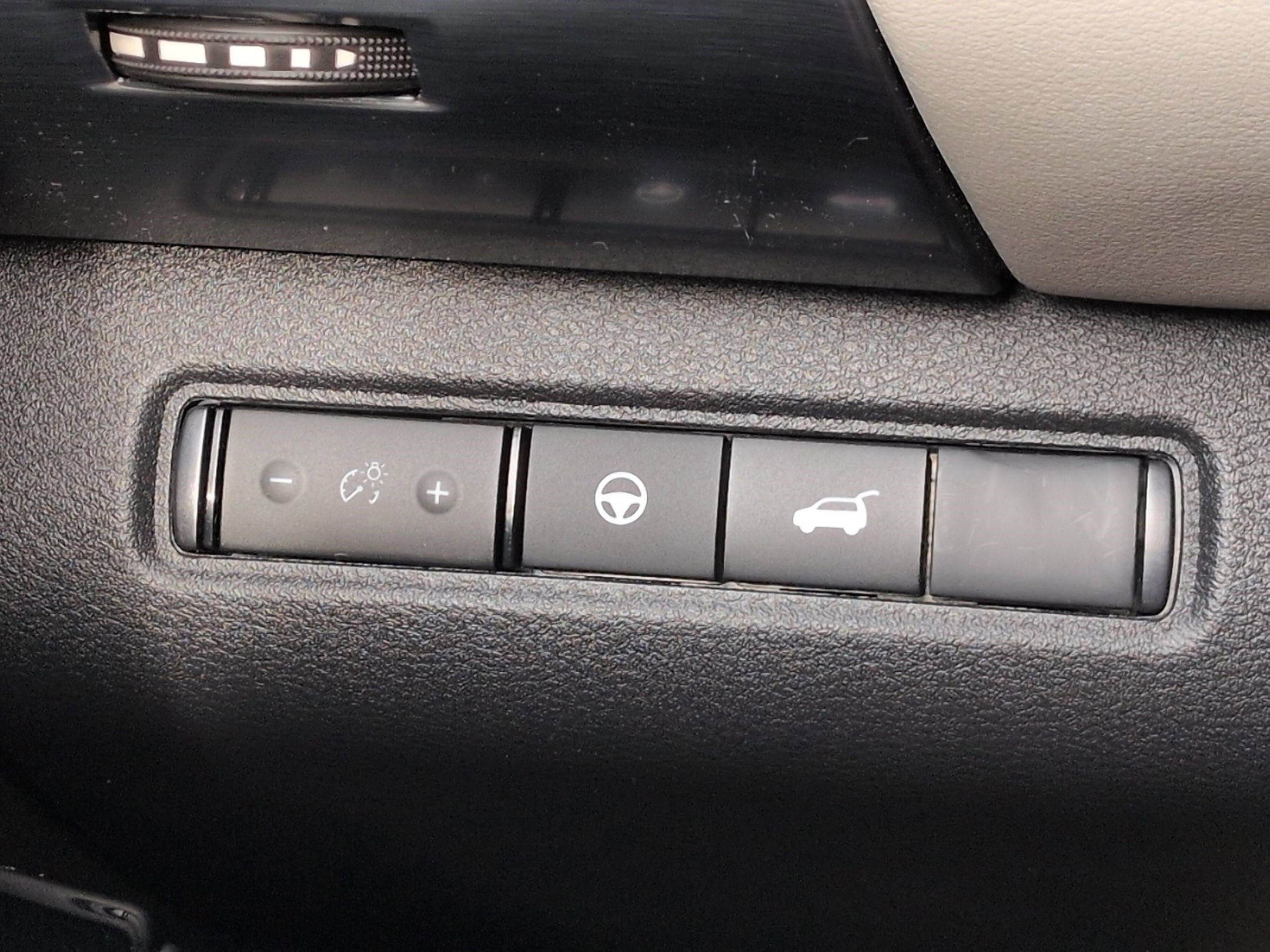 New 2026 Nissan Pathfinder SL w/ SL Premium Package AWD/4WD image 17