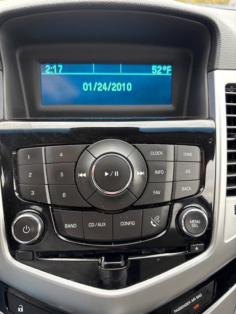 Used 2014 Chevrolet Cruze LS image 13