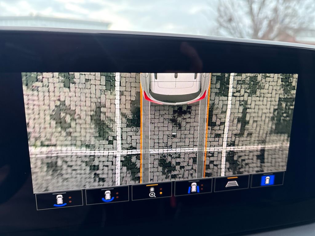 New 2026 Buick Encore GX Avenir w/ Avenir Technology Package image 31