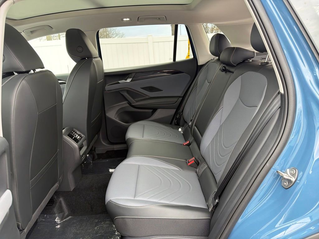 New 2026 Volkswagen Tiguan SE image 29