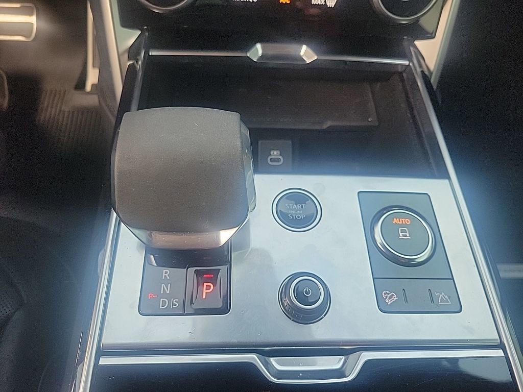 Used 2023 Land Rover Range Rover SE image 25