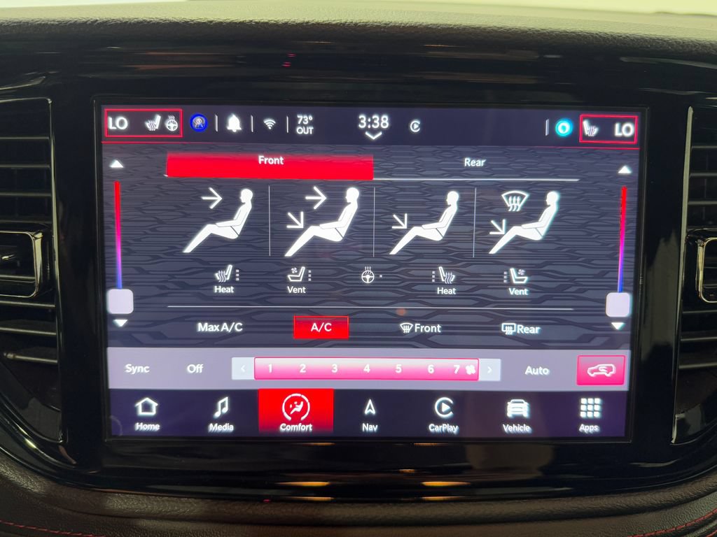 Used 2025 Dodge Durango GT AWD/4WD image 36