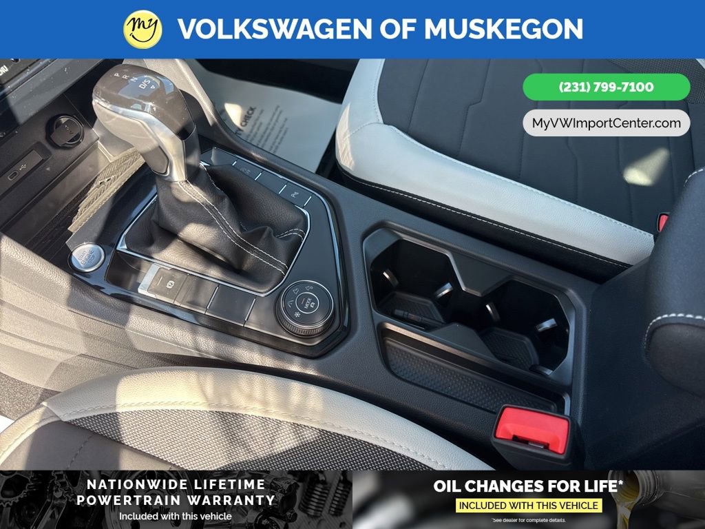 New 2025 Volkswagen Taos SE image 21