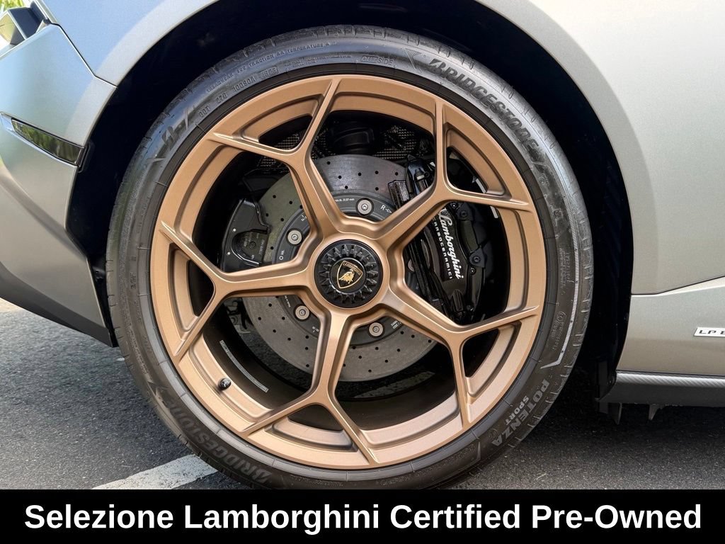 Used 2023 Lamborghini Huracan Tecnica RWD image 18