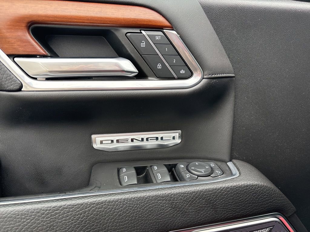 Used 2022 GMC Sierra 1500 Denali w/ Denali Reserve Package image 30