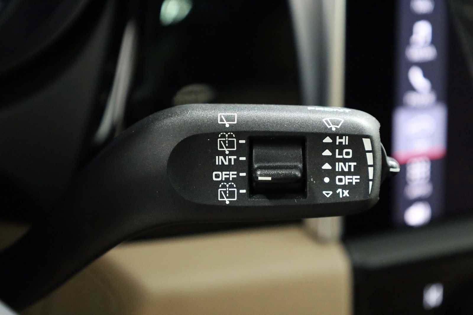 Certified 2023 Porsche Macan Turbo AWD/4WD image 29