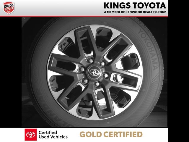 Used 2026 Toyota Tundra Limited AWD/4WD image 10