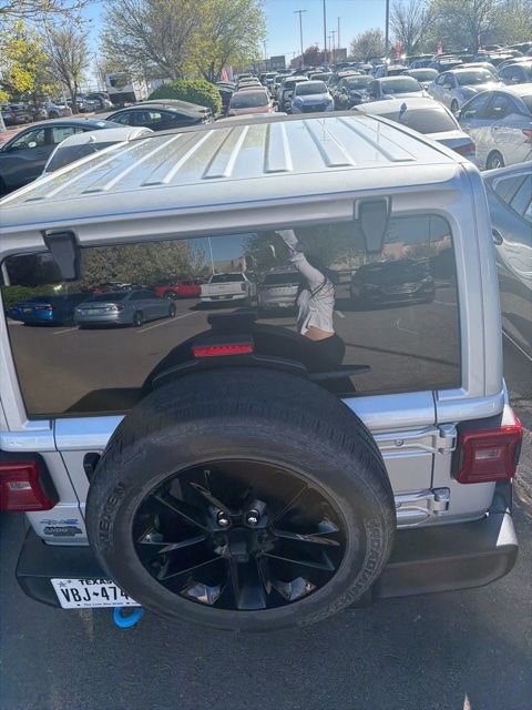 Used 2024 Jeep Wrangler Sahara 4xe image 14