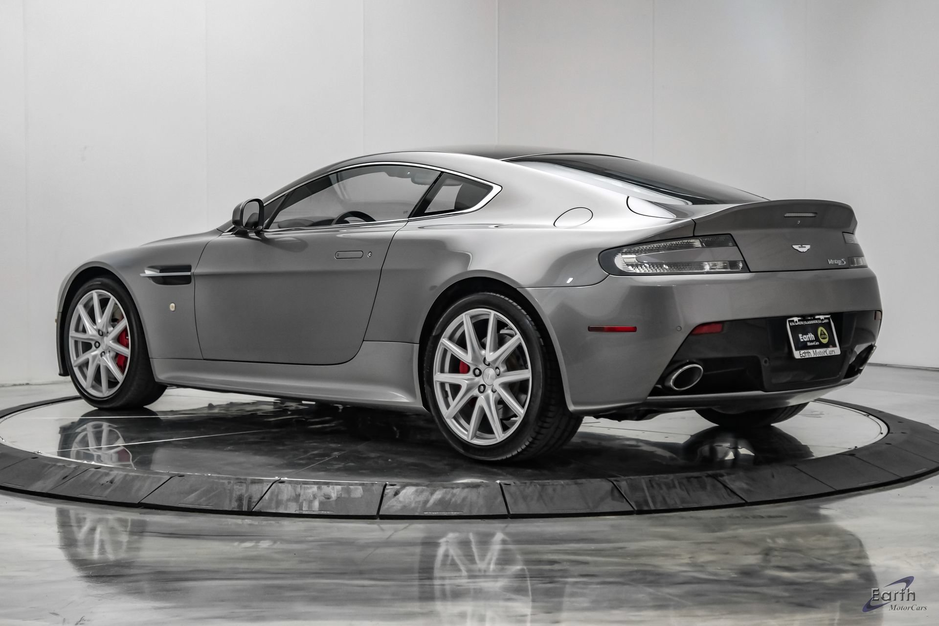 Used 2014 Aston Martin V8 Vantage S RWD image 12