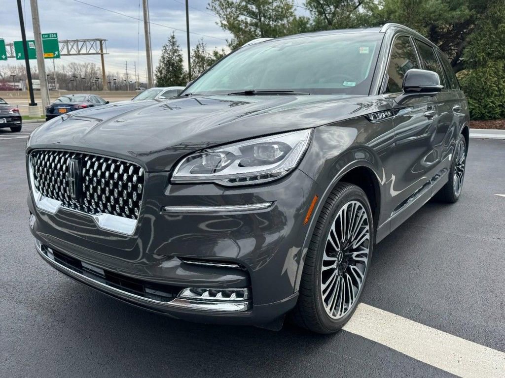 Used 2024 Lincoln Aviator Black Label w/ Dynamic Handling Package AWD/4WD image 8