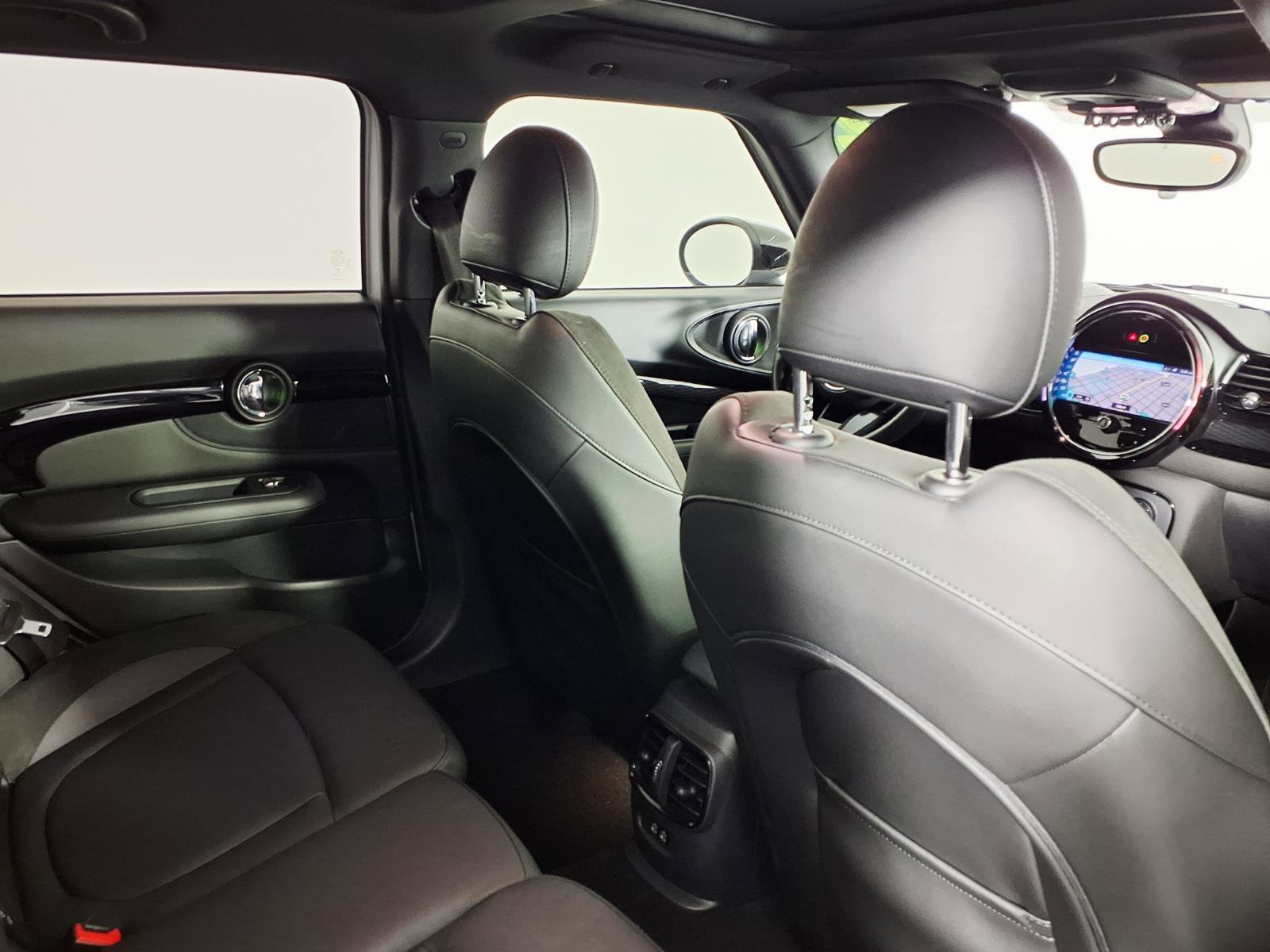 Used 2022 MINI Cooper Clubman S image 11