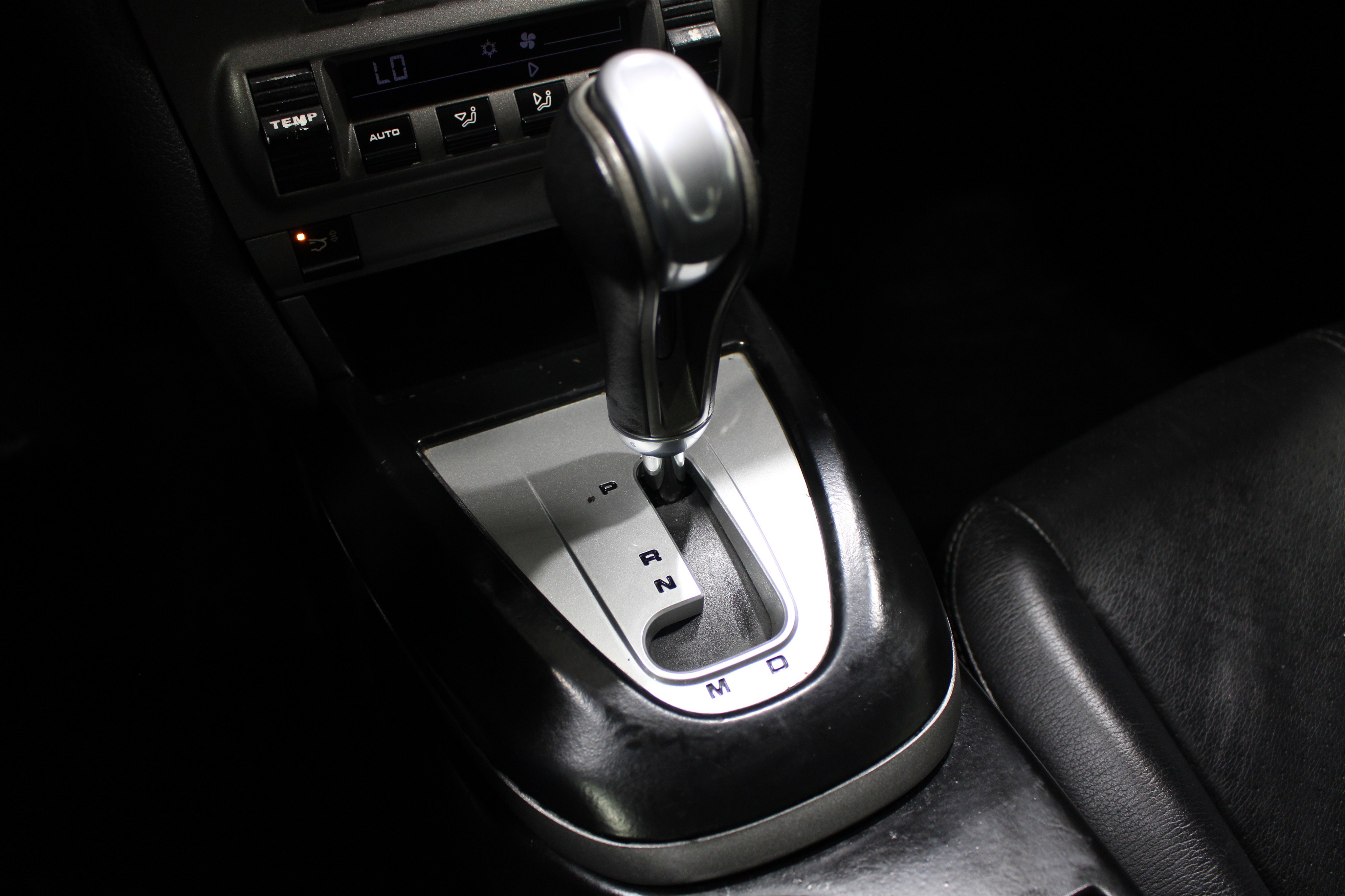Used 2005 Porsche 911 Carrera RWD image 18