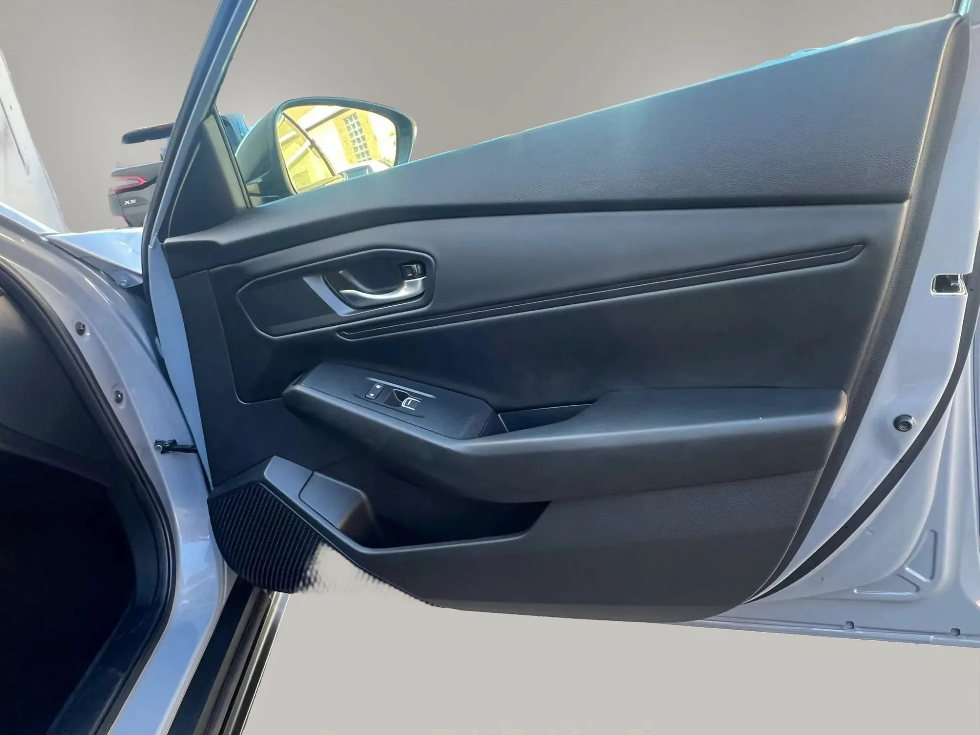 Used 2025 Honda Accord SE image 30