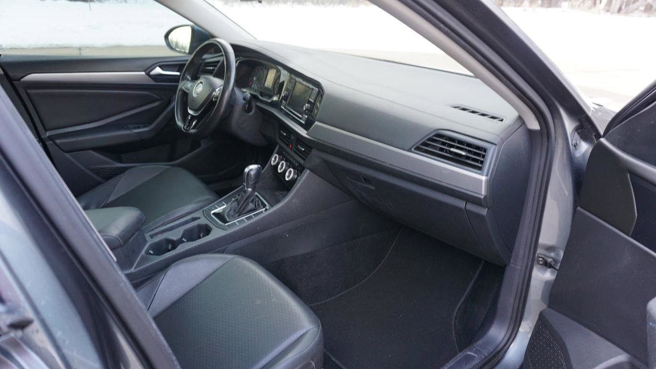 Used 2019 Volkswagen Jetta R-Line image 13