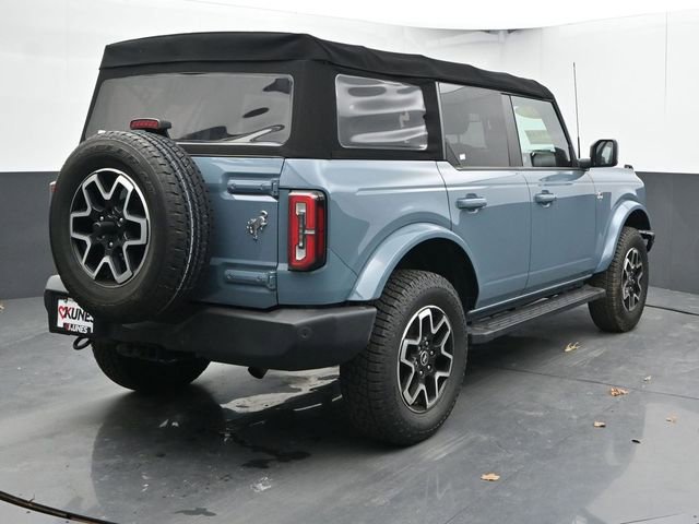 Used 2022 Ford Bronco Outer Banks image 9
