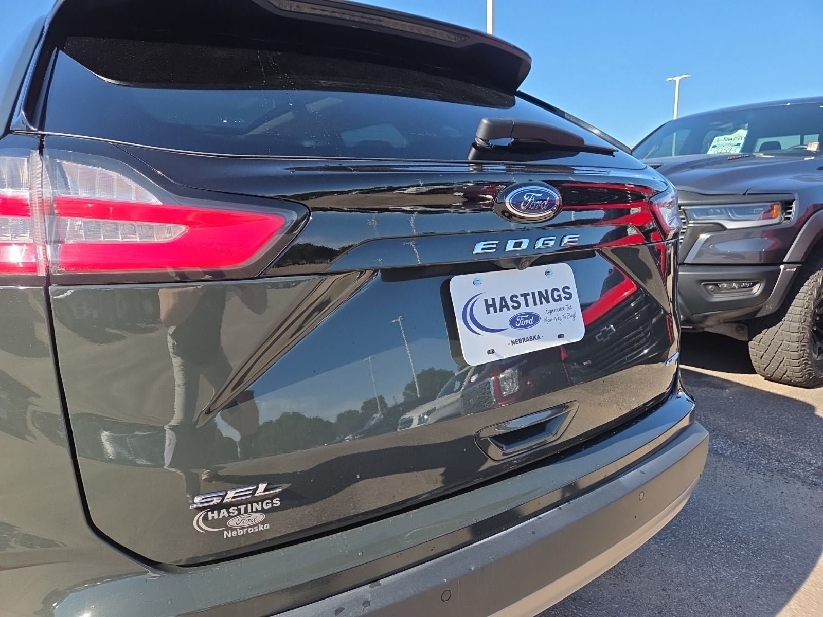 Certified 2023 Ford Edge SEL w/ Convenience Package AWD/4WD image 9