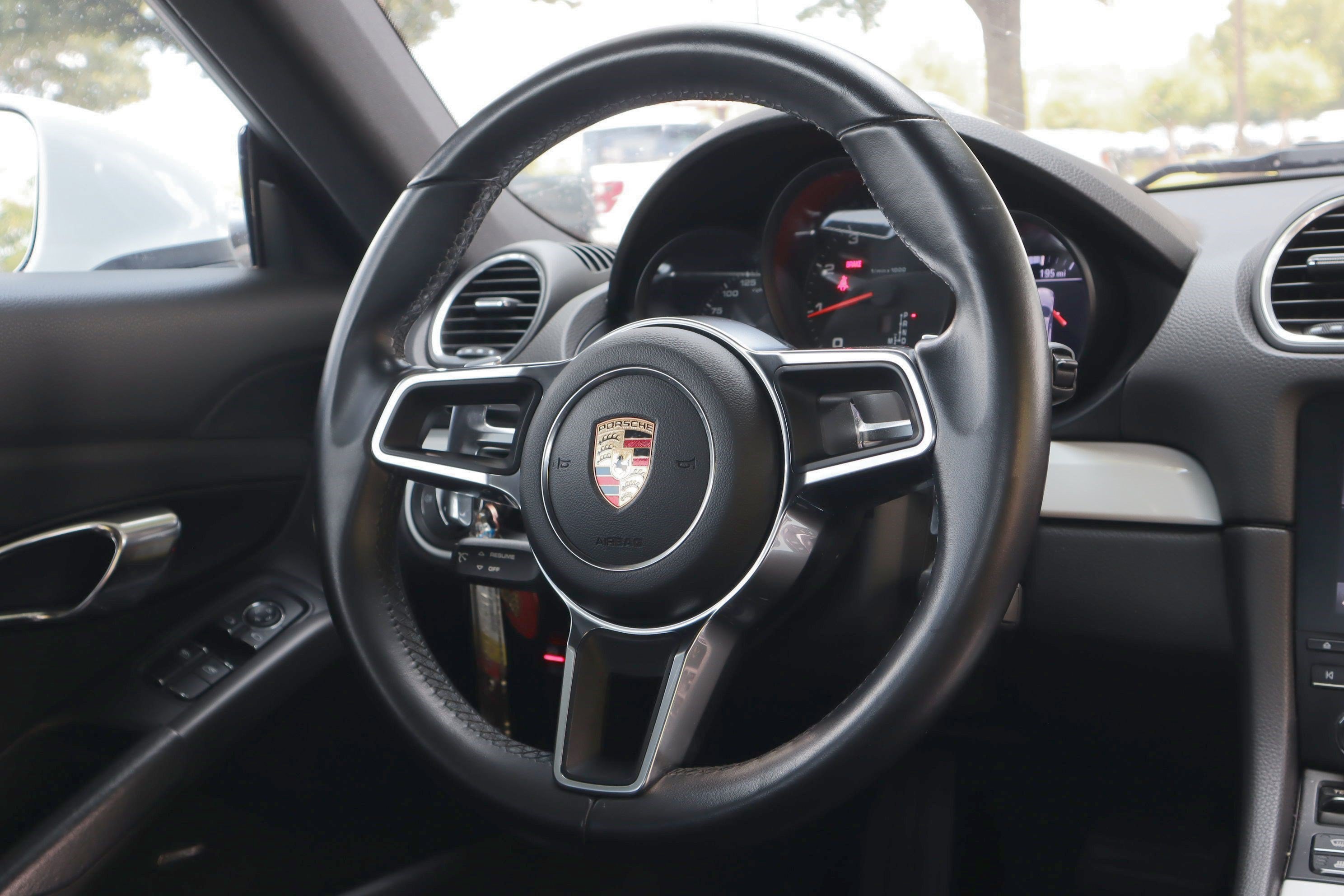Used 2018 Porsche 718 Cayman RWD image 8