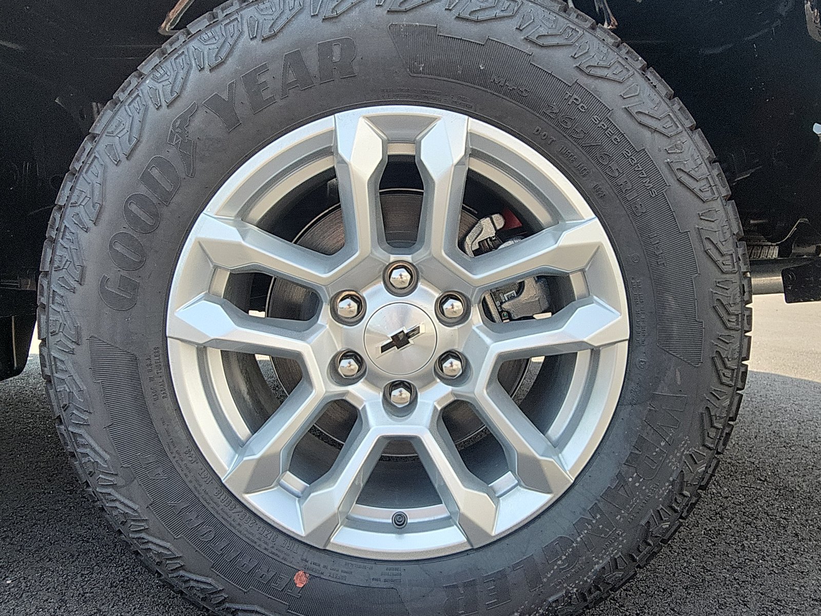 New 2026 Chevrolet Silverado 1500 RST w/ Z71 Off-Road Package AWD/4WD image 9