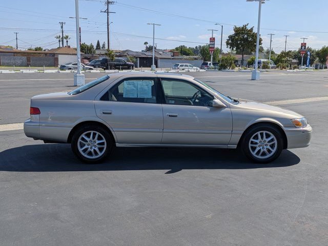 Used 2001 Toyota Camry LE FWD image 4