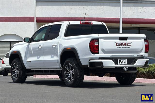 Certified 2024 GMC Canyon AT4 w/ AT4 Premium Package AWD/4WD image 6