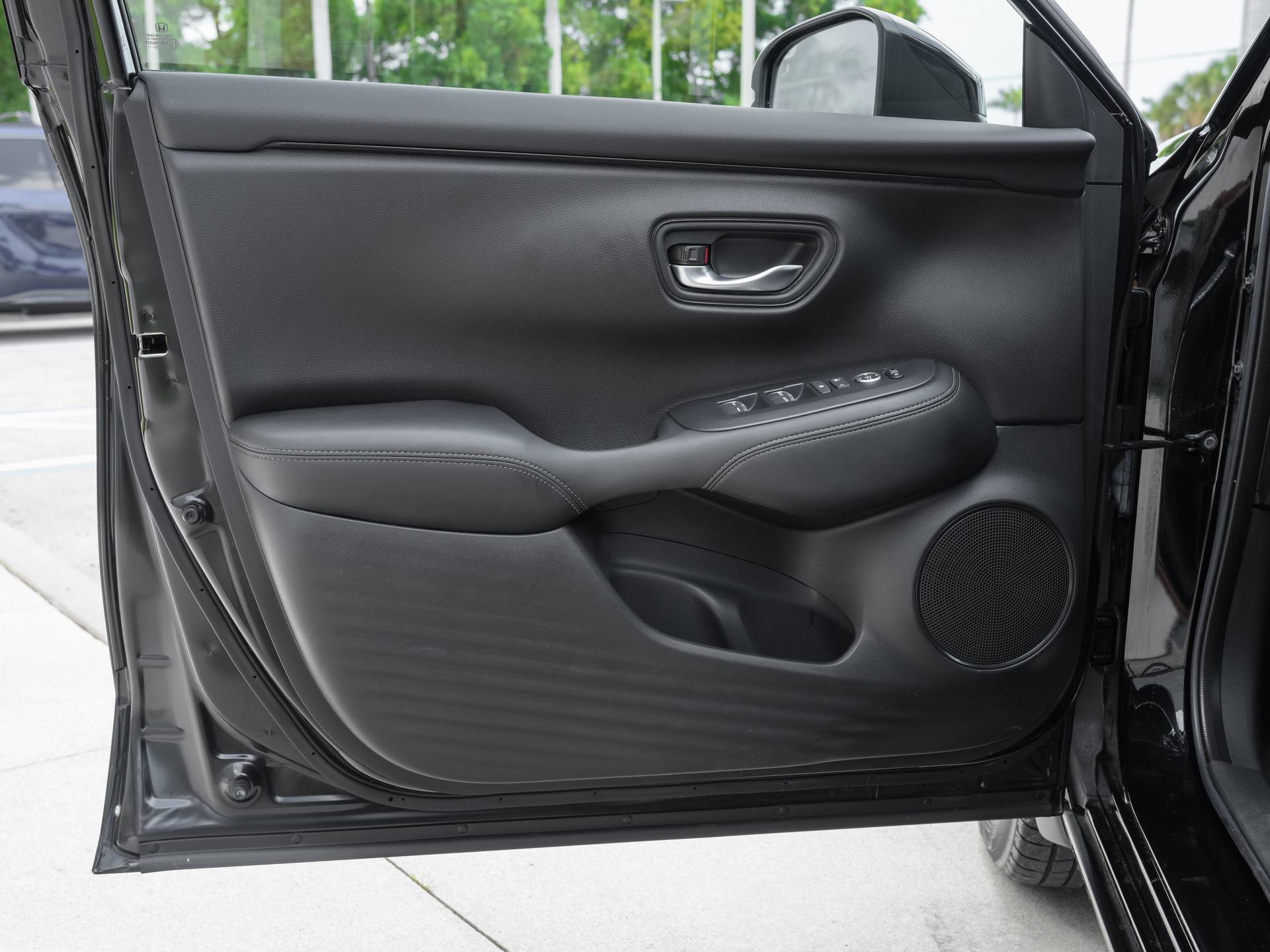 Used 2024 Honda HR-V EX-L image 29