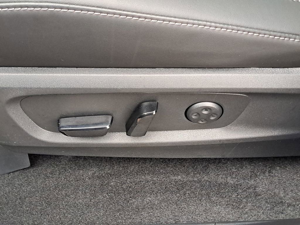 Certified 2026 INFINITI QX60 Sport w/ Dark Cargo Package image 12