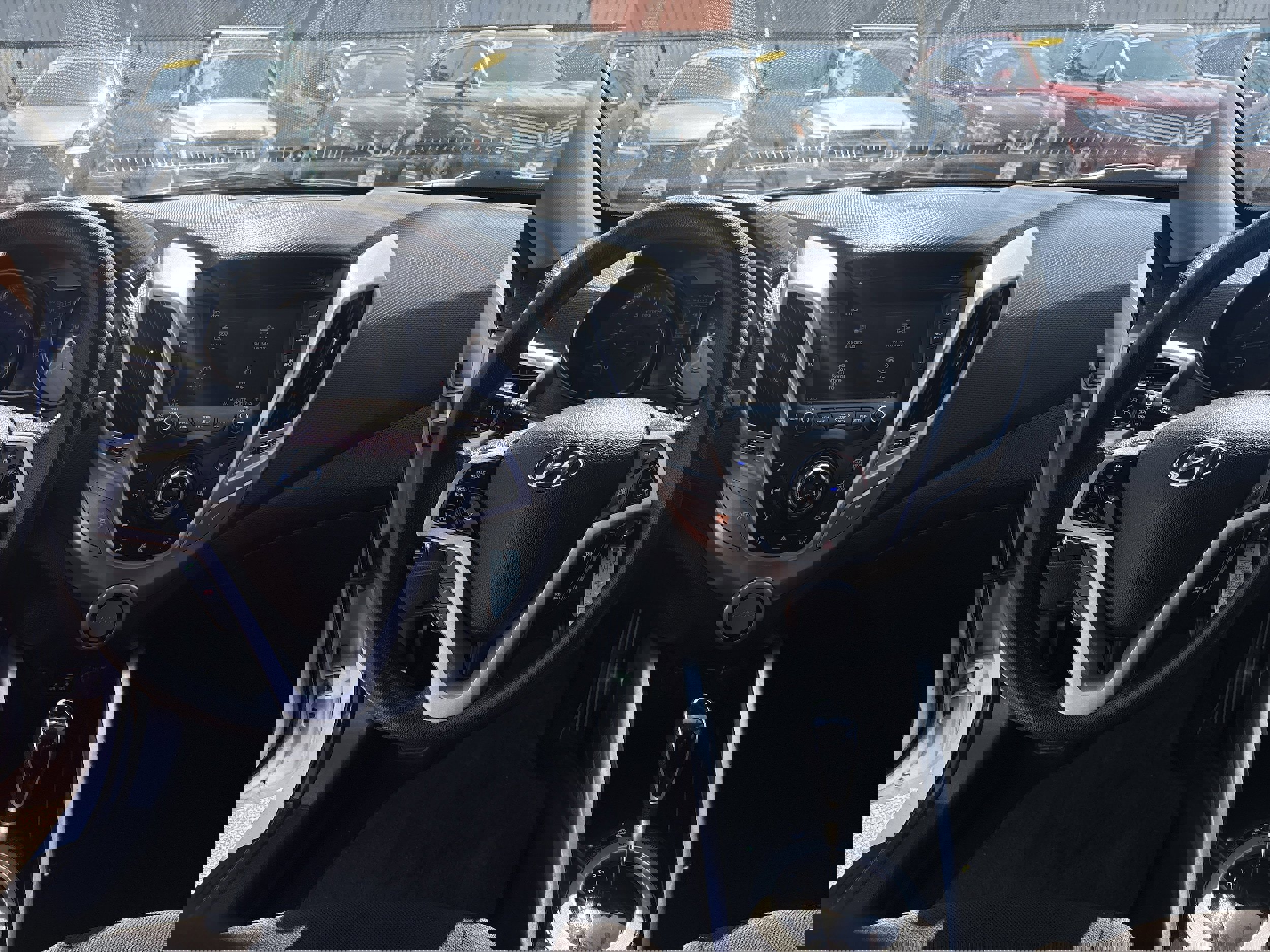 Used 2016 Hyundai Veloster image 9