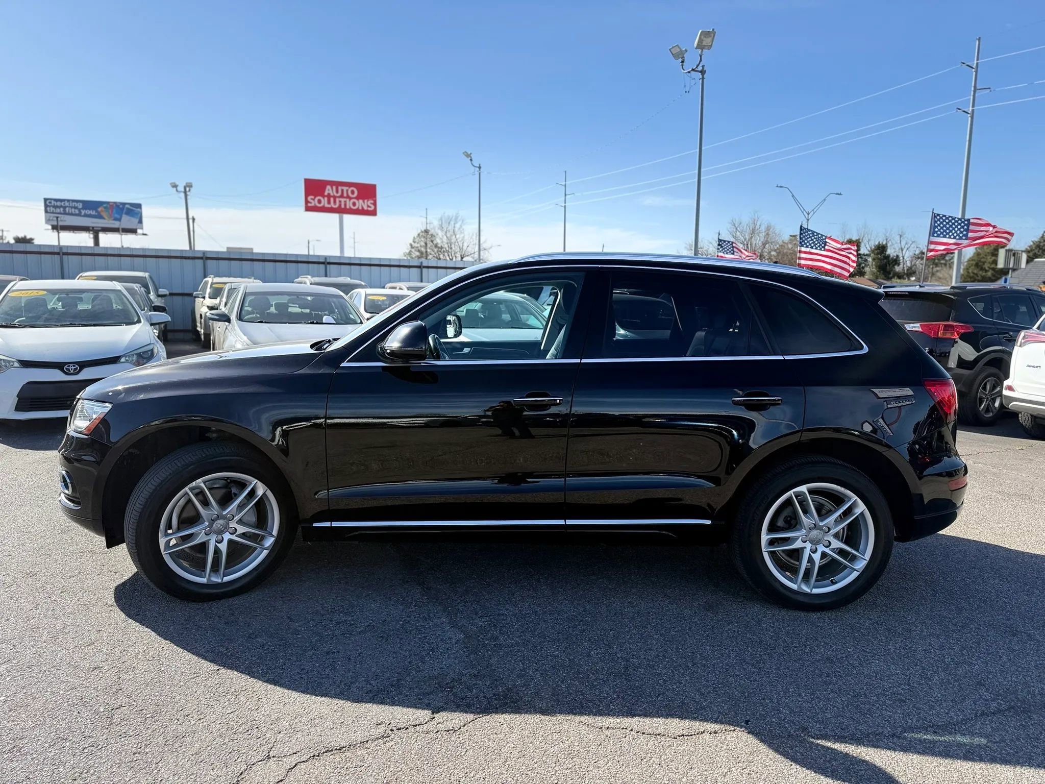 Used 2017 Audi Q5 2.0T Premium Plus w/ Technology Package image 6