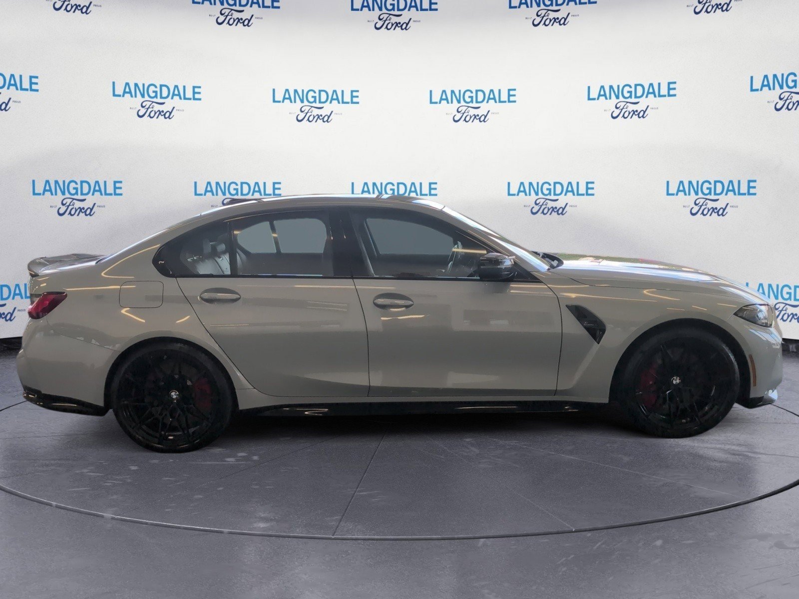 Used 2024 BMW M3 Competition image 3