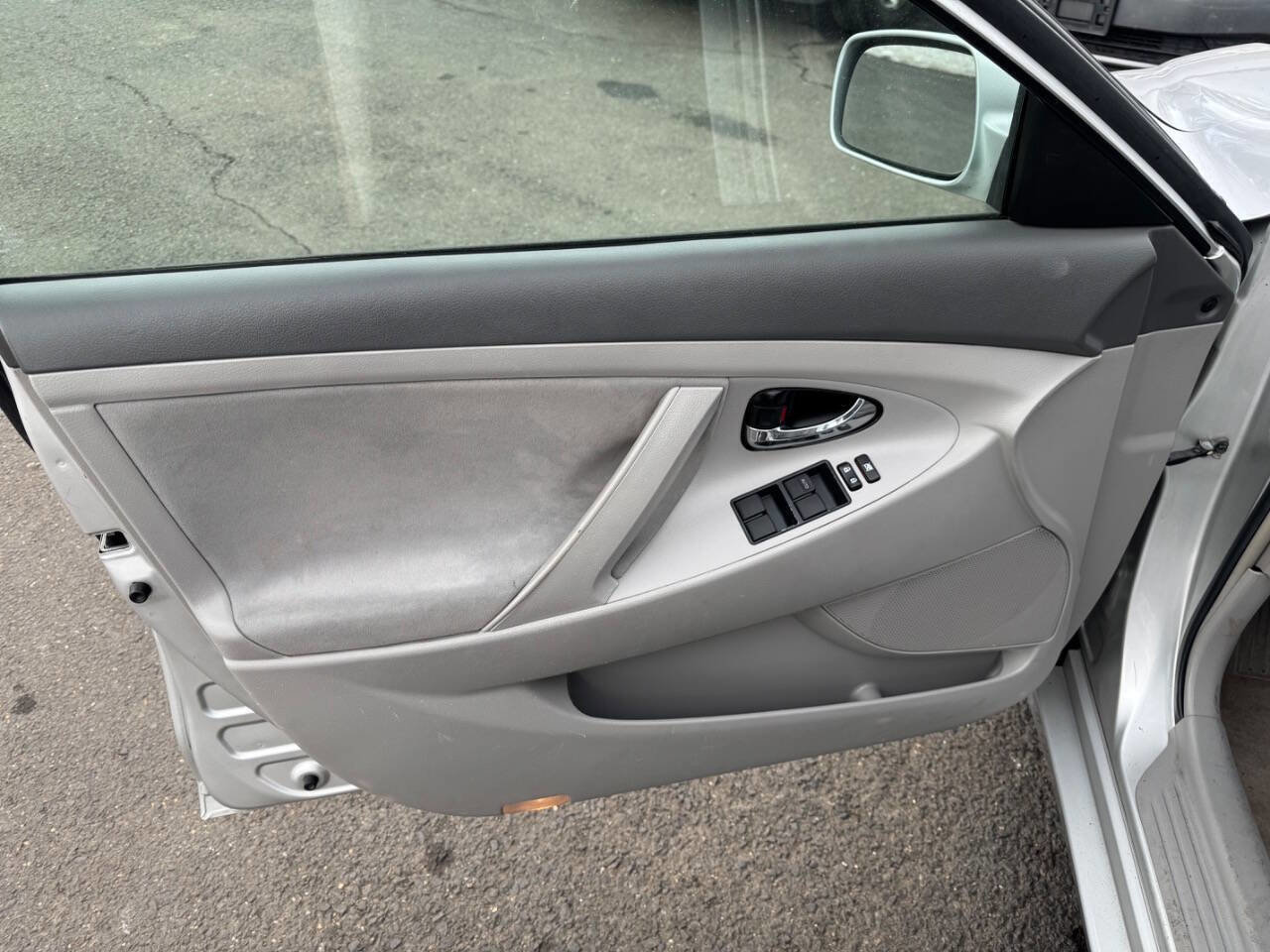 Used 2008 Toyota Camry LE image 10