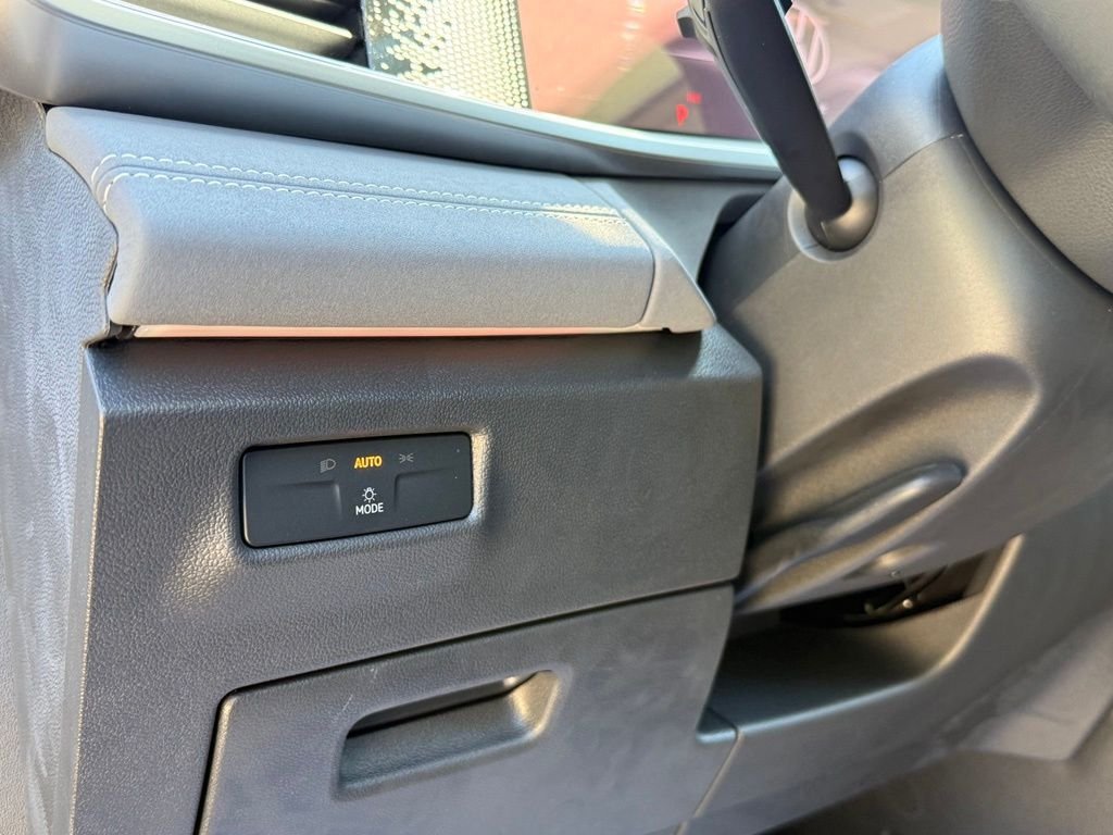 New 2026 Volkswagen Tiguan SE AWD/4WD image 26
