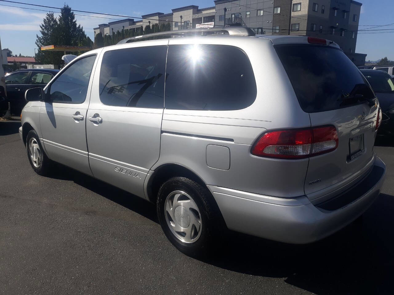 Used 2003 Toyota Sienna LE FWD image 8