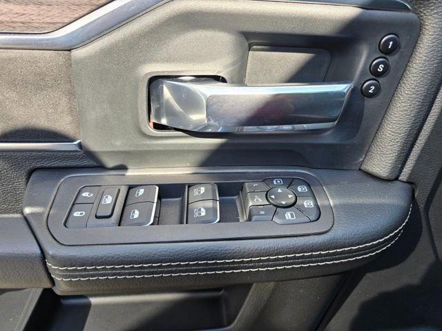 Used 2025 RAM 2500 Laramie w/ Sport Appearance Package AWD/4WD image 13