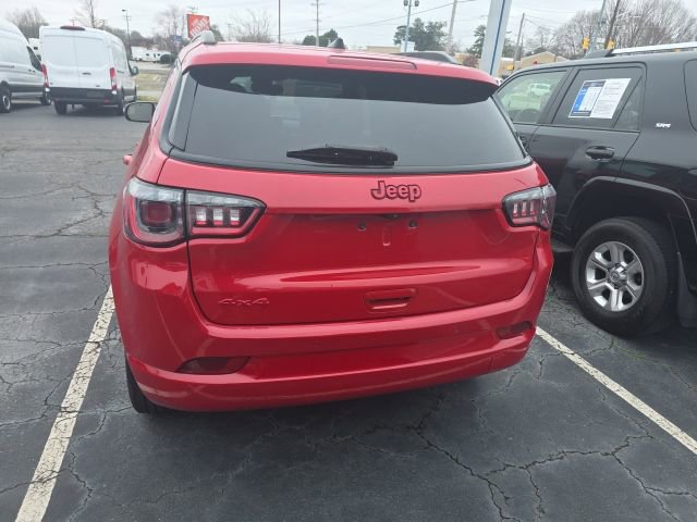 Used 2023 Jeep Compass Limited image 6