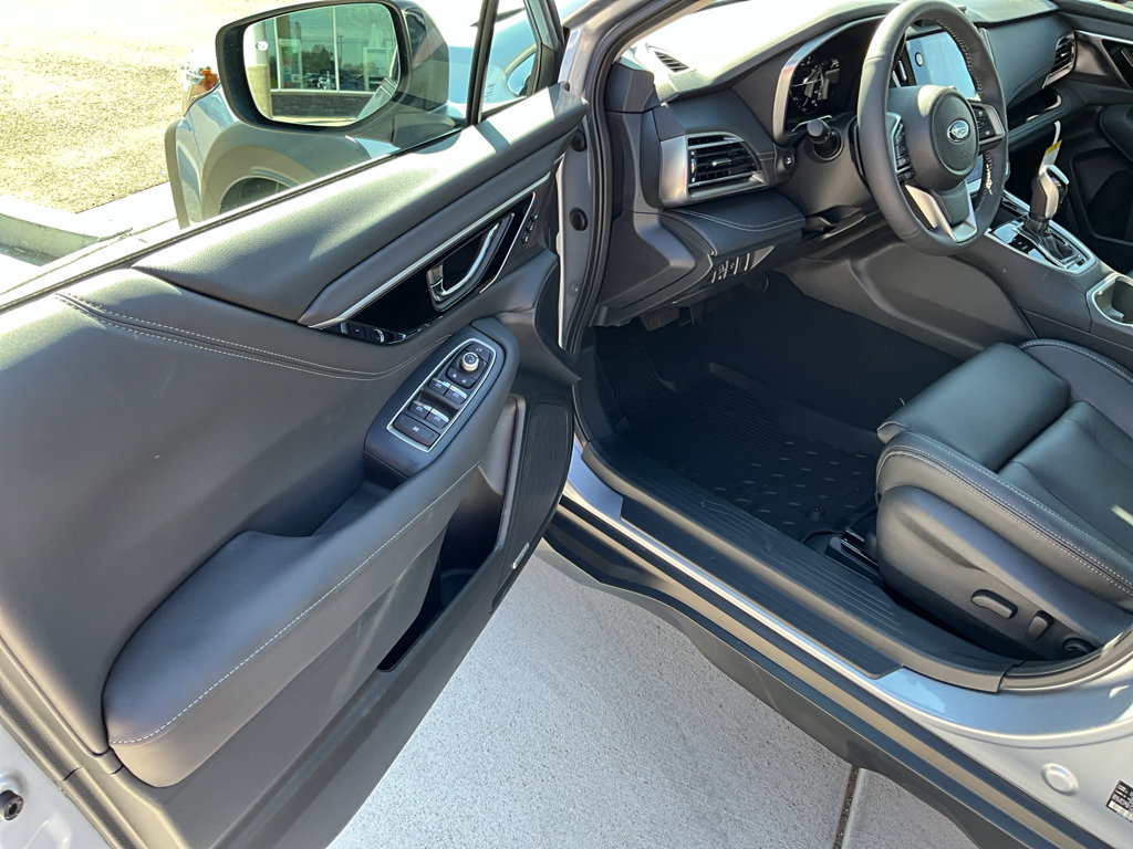 New 2025 Subaru Outback Touring XT image 18