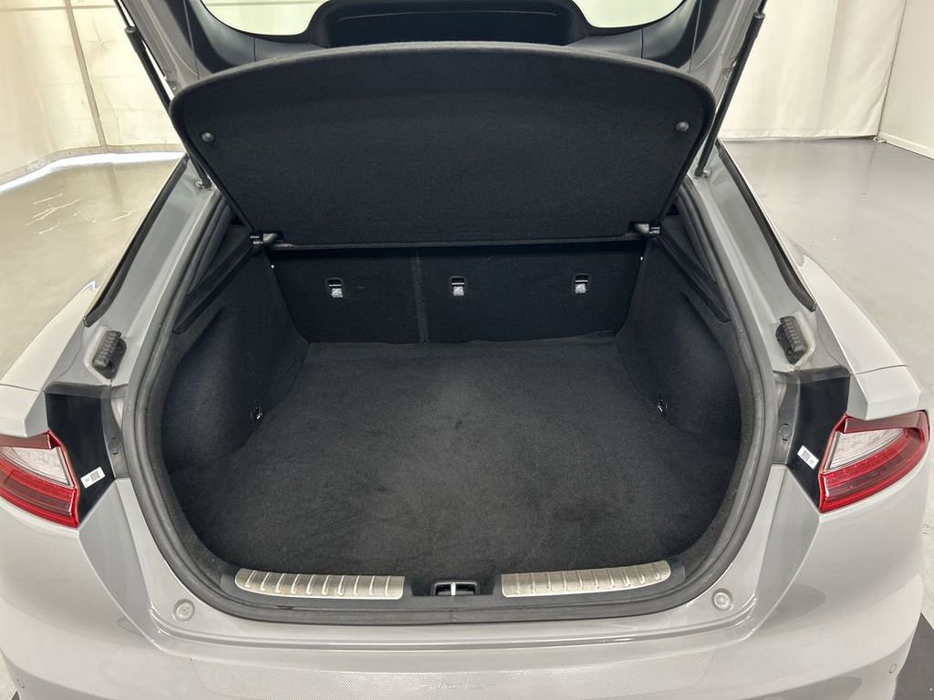 Used 2018 Kia Stinger GT AWD/4WD image 21